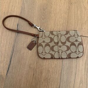 Coach Signature Canvas Wristlet in Brown/Tan never used